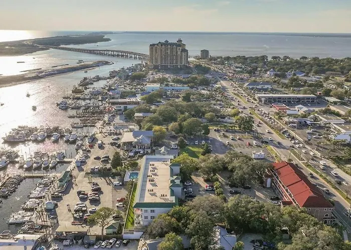 Destin Harbor Hideaway