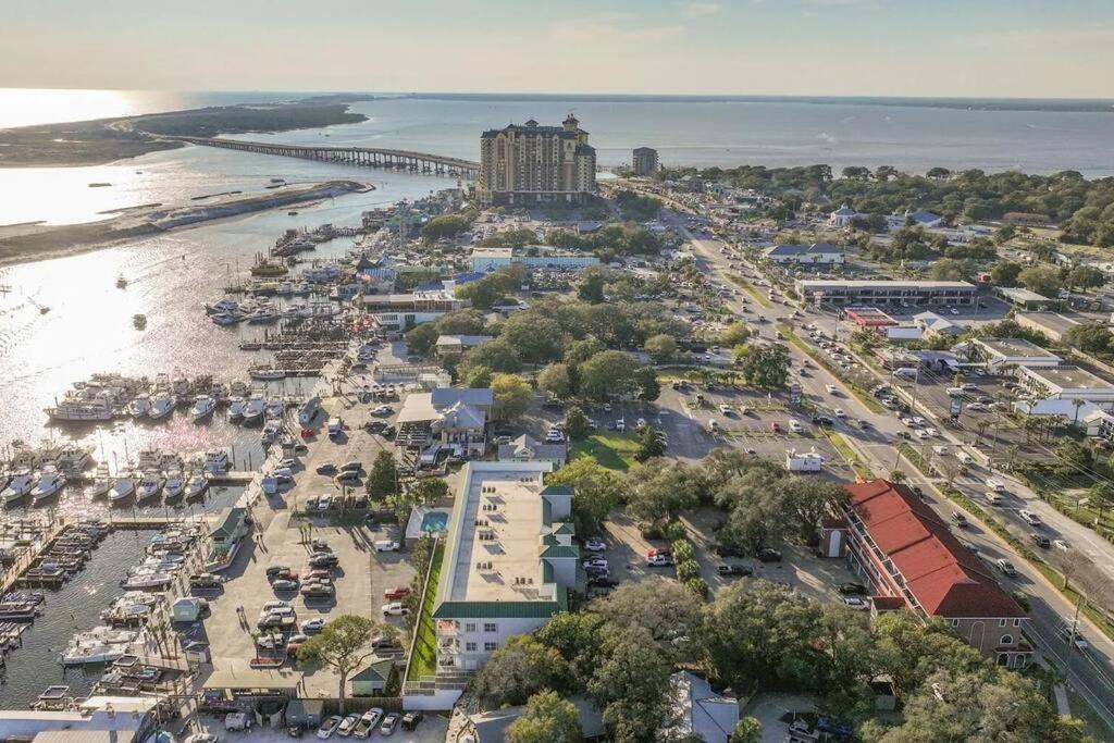 Harbor Hideaway